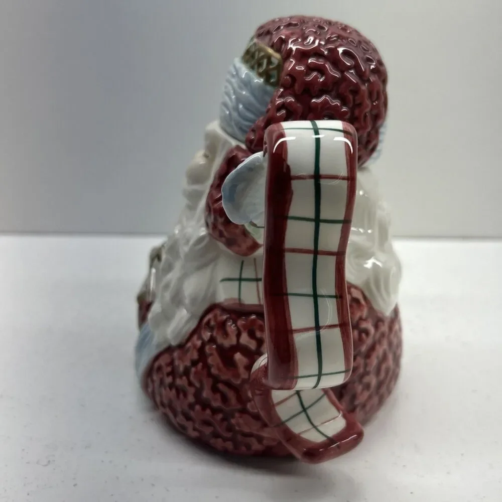 Vintage Santa Claus Tea Pot‎ by Avon Christmas Decor